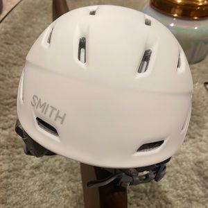 Smith Prospect Jr. MIIS Ski Helmet size 52-56cm Stage 2, Like New!! Matte white